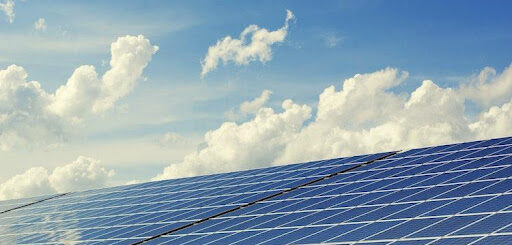Factors Contributing to the ROI of Your Commercial Solar Panels Investment